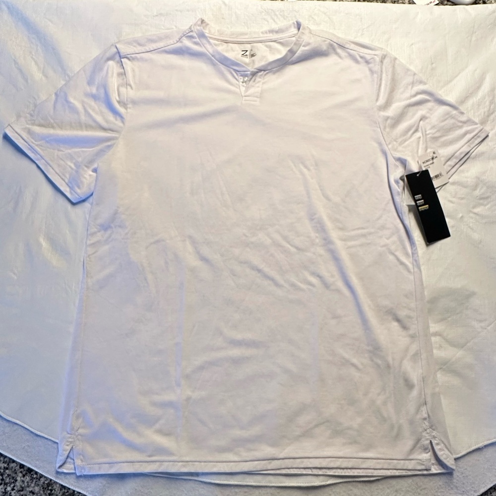 Men's Zella White Short Sleeve T-shirt ~ Large